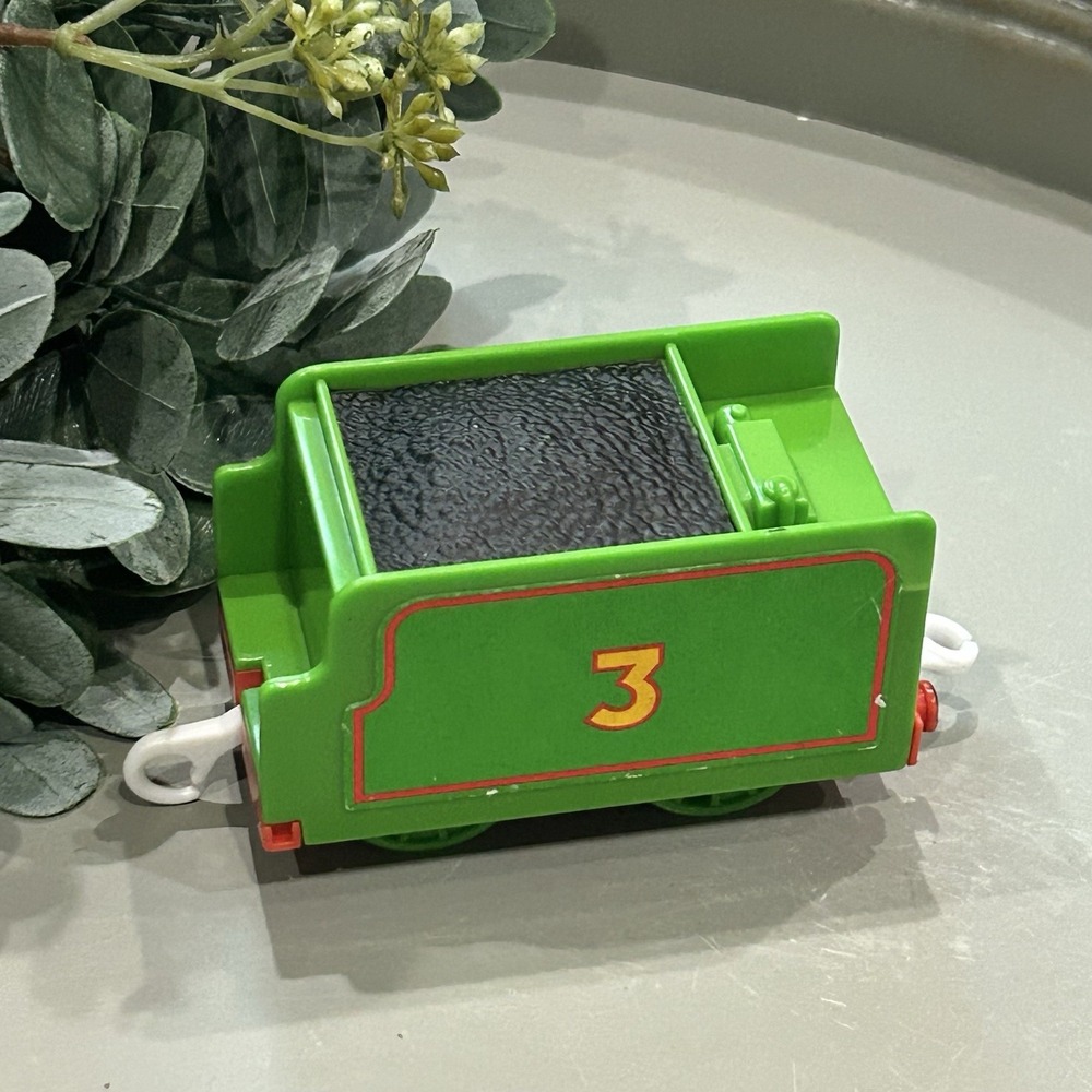 2009 MATTEL TrackMaster Thomas And Friends Henry's Tender Train